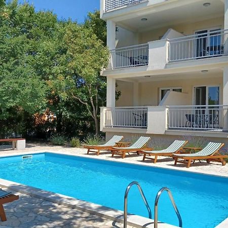 Apartmani Ivica Krk Town Buitenkant foto