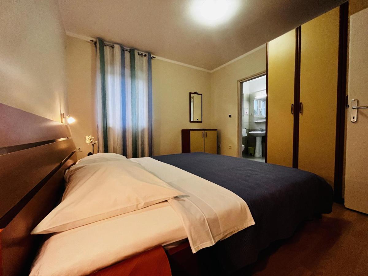 Apartmani Ivica Krk Town Buitenkant foto