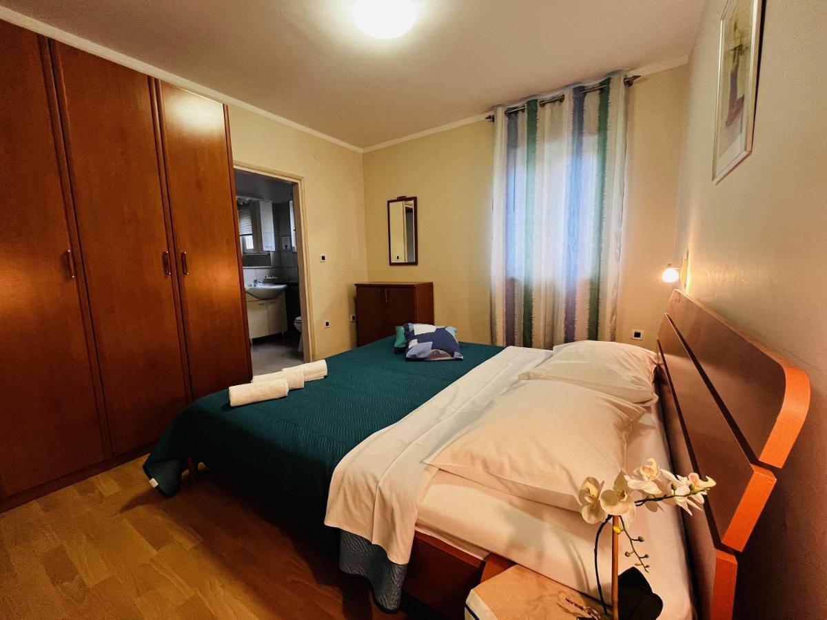 Apartmani Ivica Krk Town Buitenkant foto