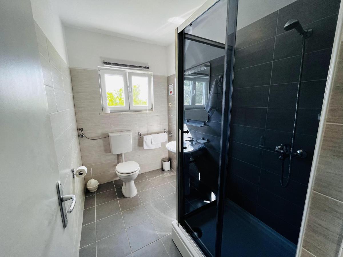 Apartmani Ivica Krk Town Buitenkant foto