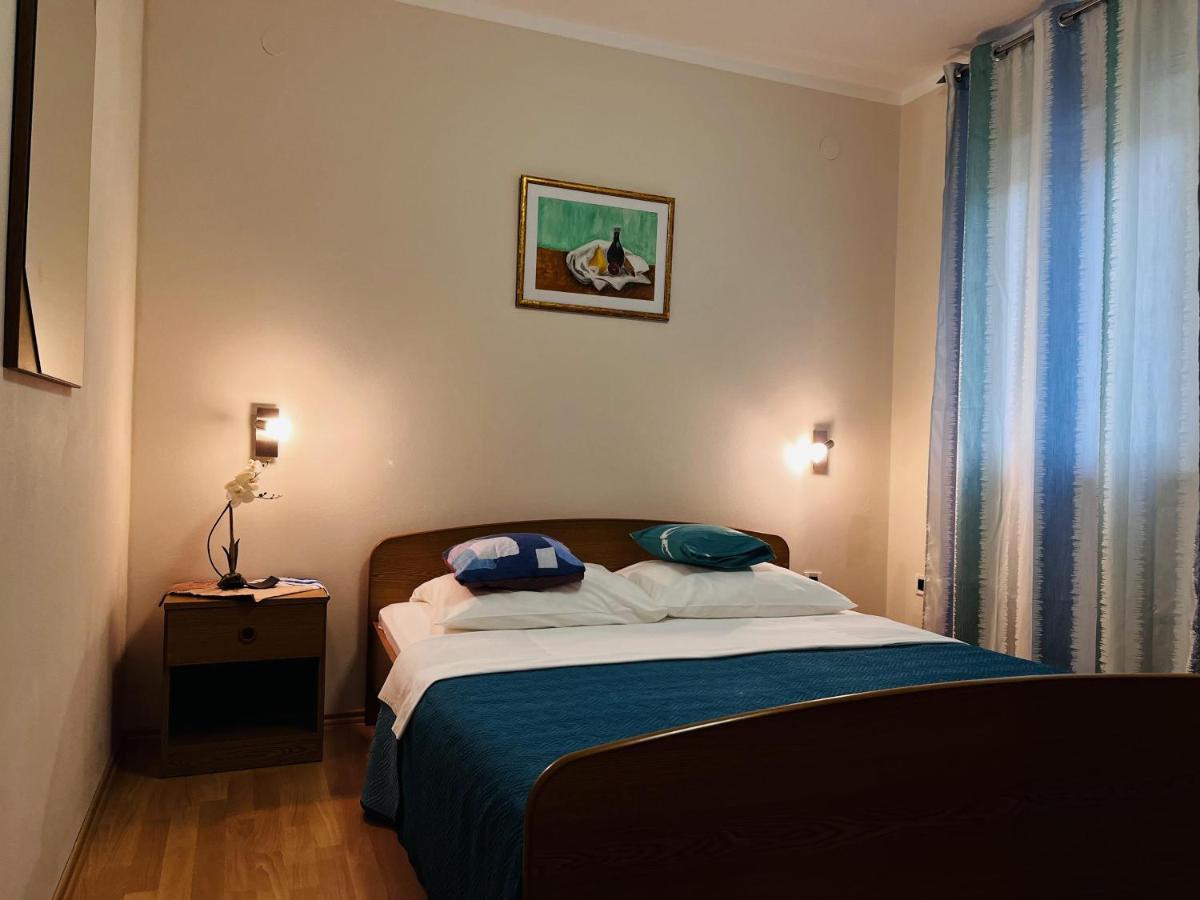 Apartmani Ivica Krk Town Buitenkant foto