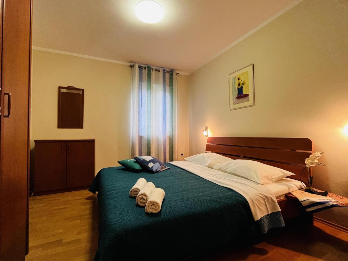 Apartmani Ivica Krk Town Buitenkant foto