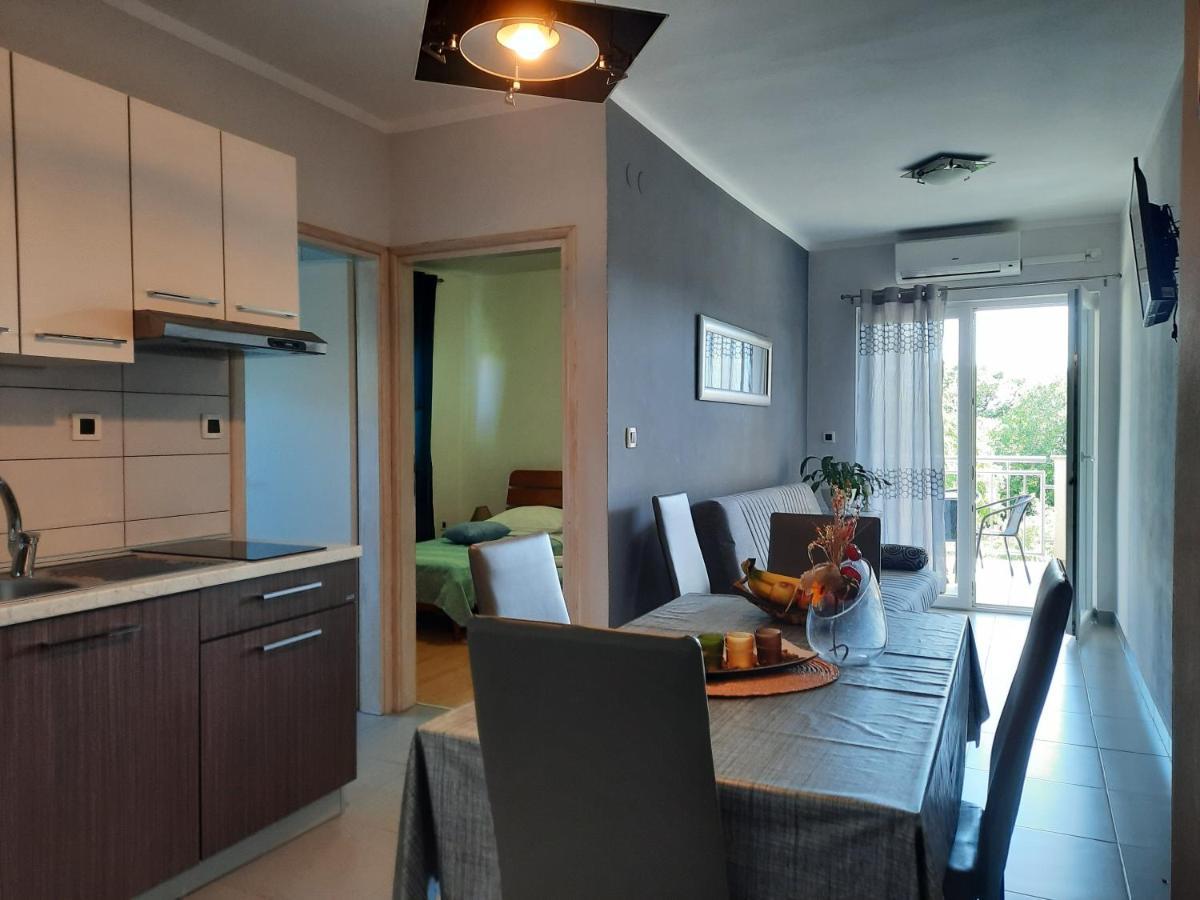 Apartmani Ivica Krk Town Buitenkant foto