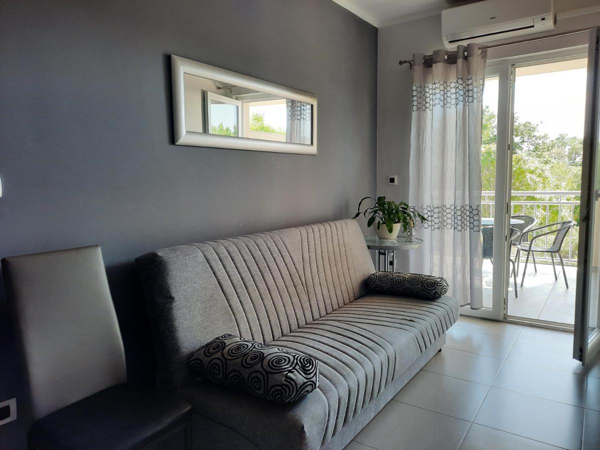 Apartmani Ivica Krk Town Buitenkant foto